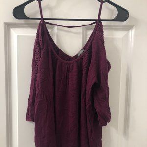 Charlotte Russe Women's Burgundy "Cold-Shoulder" Blouse in Size Large
